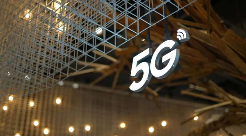 5G Networks: Revolutionizing Connectivity and Communication